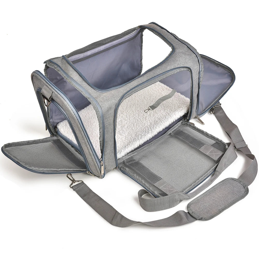 Soft-Sided Pet Travel Bag.A0149