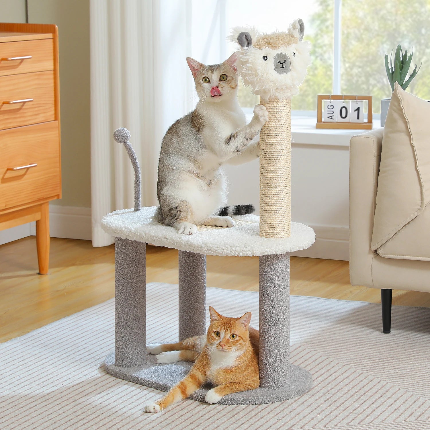 Small Alpaca Cat Tree A0285